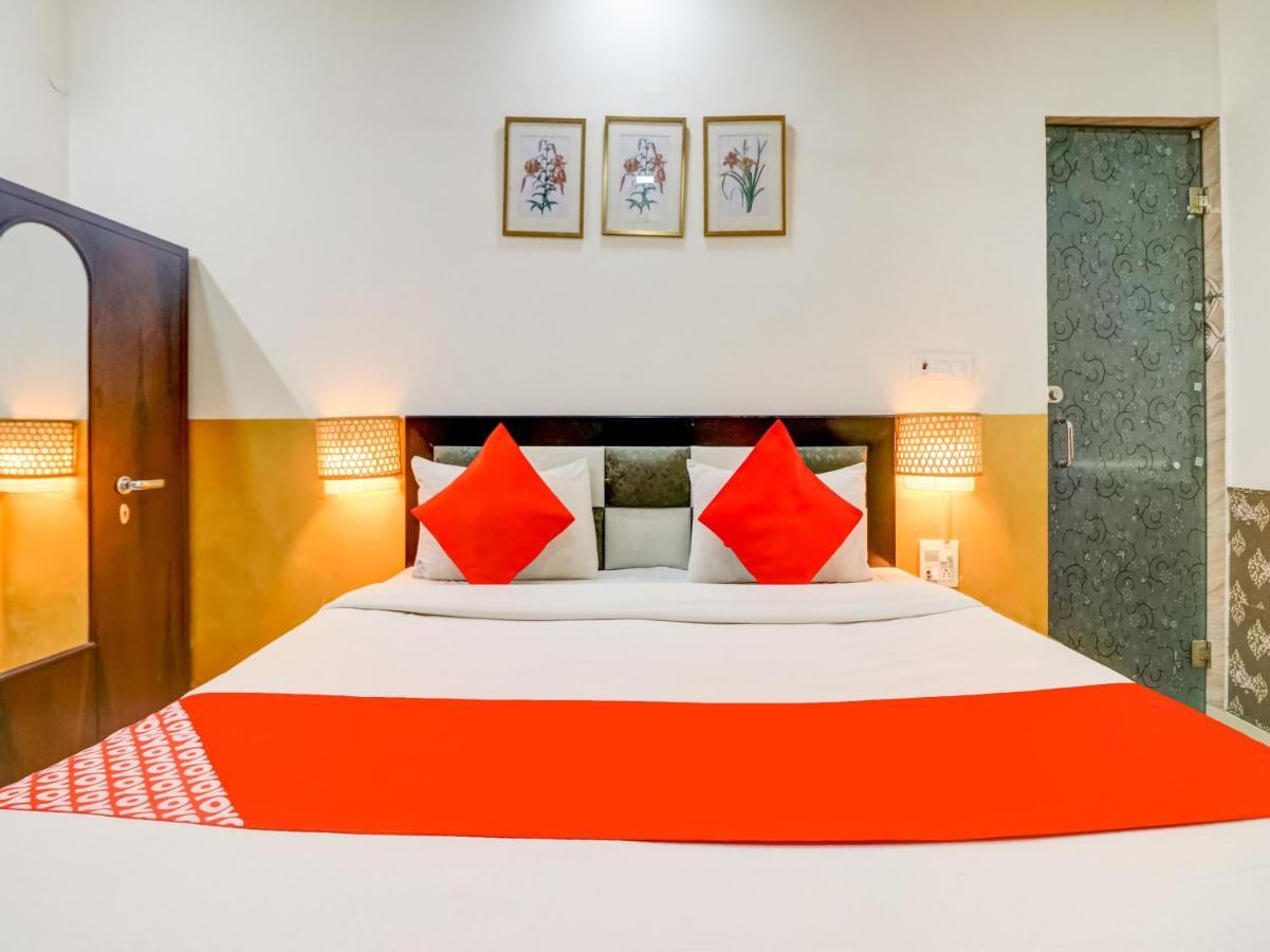 Oyo 74060 Taj Residency Hotell New Delhi Exteriör bild