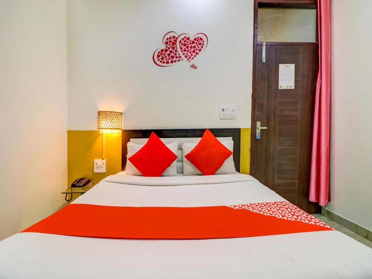 Oyo 74060 Taj Residency Hotell New Delhi Exteriör bild