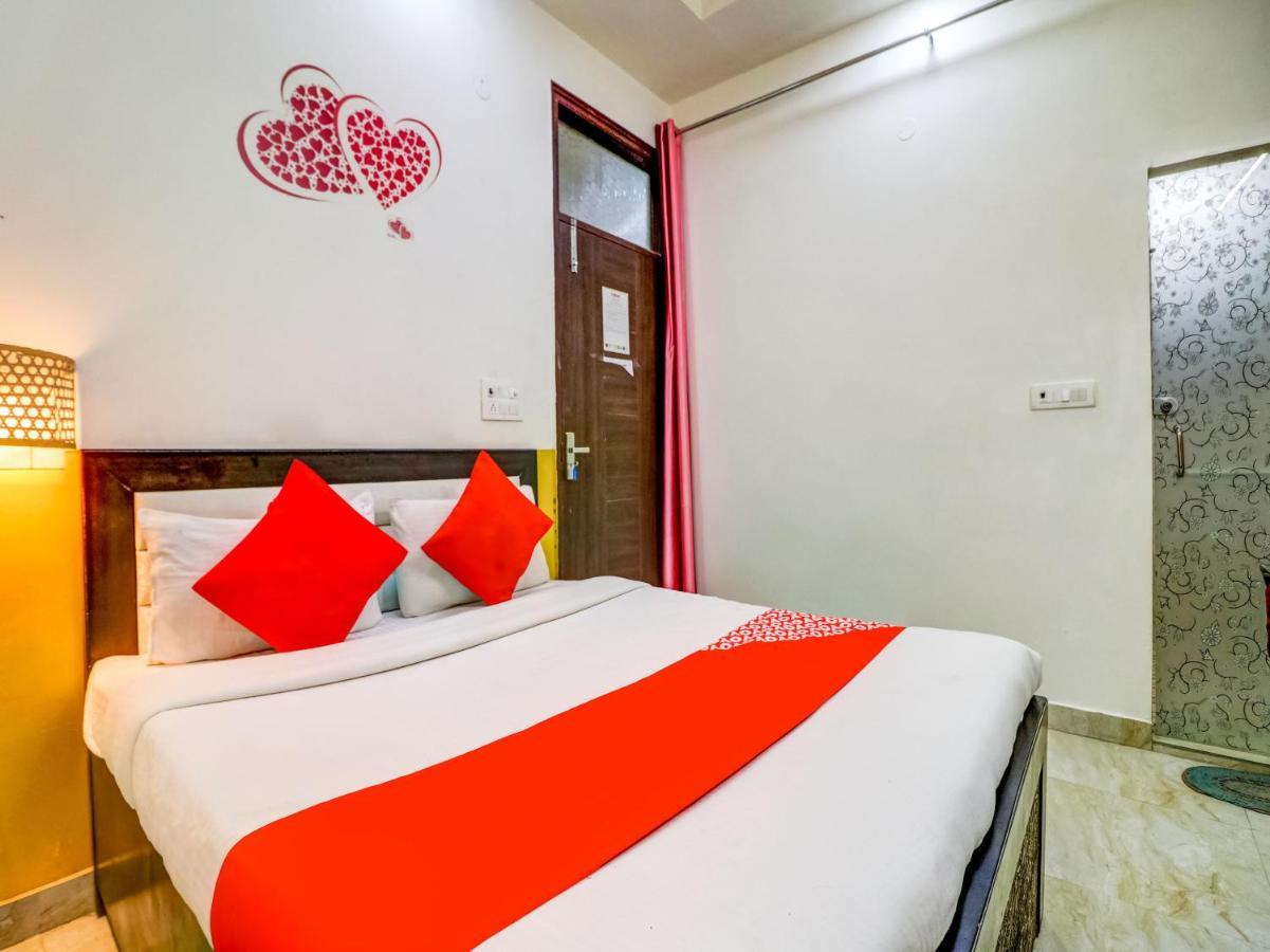 Oyo 74060 Taj Residency Hotell New Delhi Exteriör bild