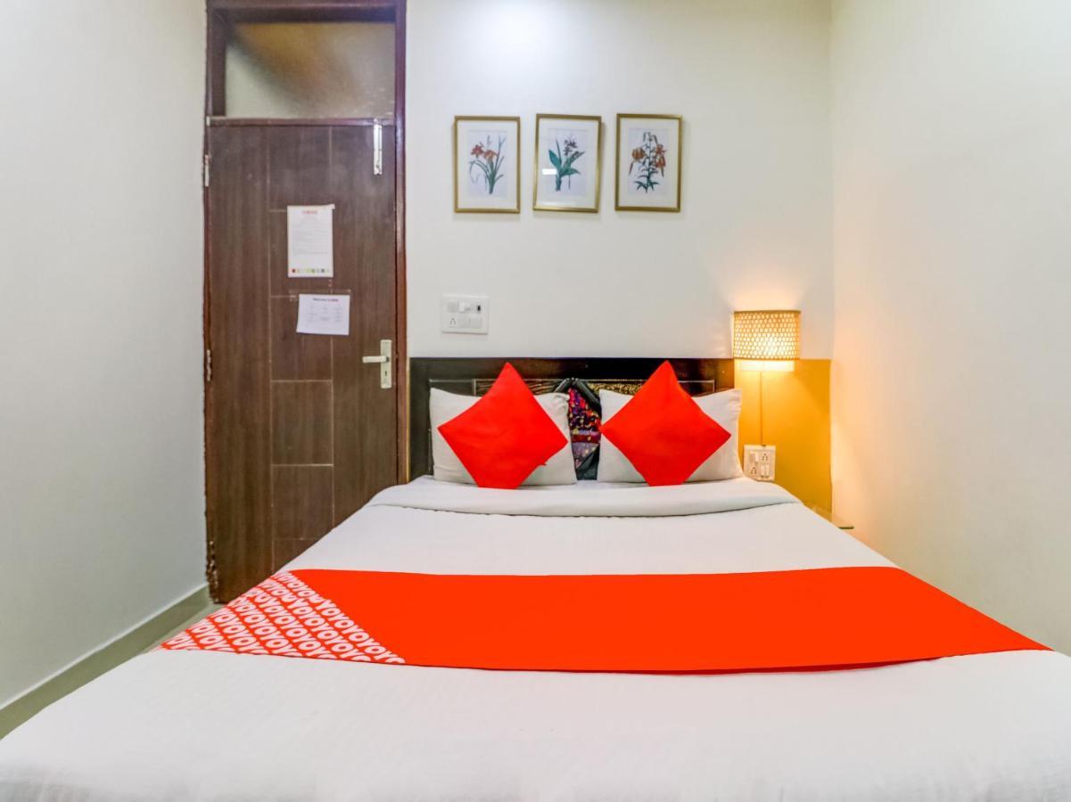 Oyo 74060 Taj Residency Hotell New Delhi Exteriör bild