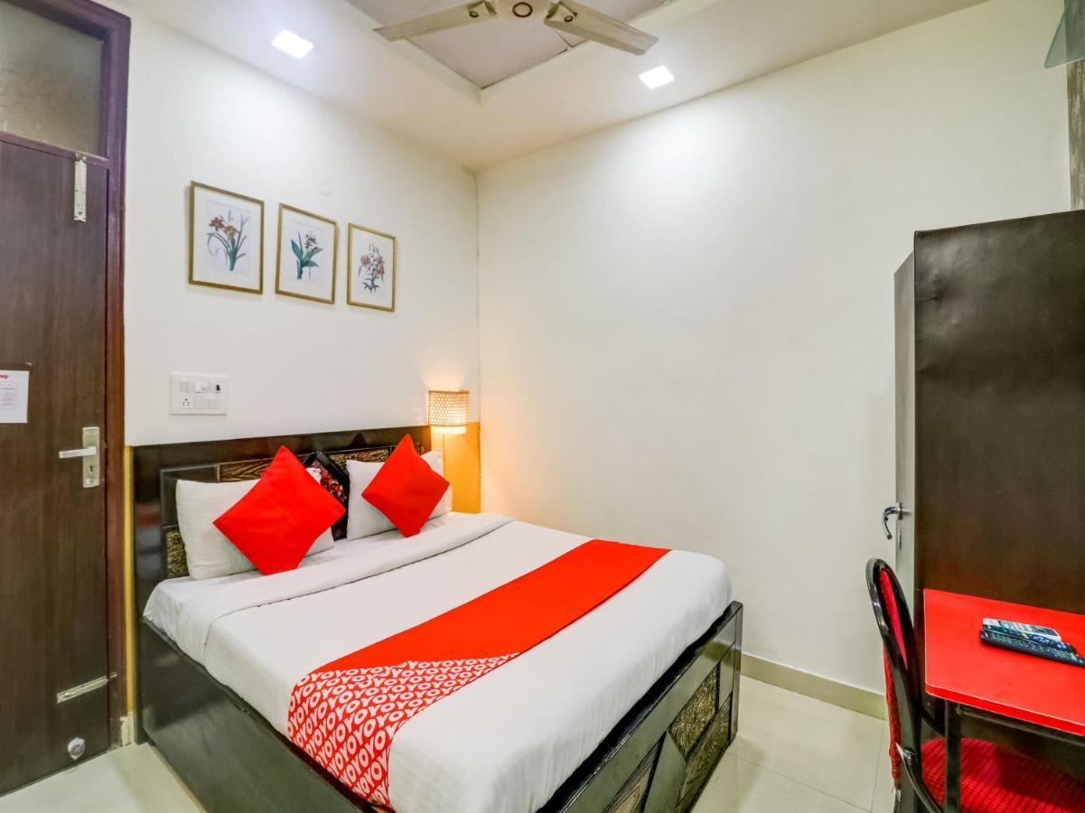Oyo 74060 Taj Residency Hotell New Delhi Exteriör bild