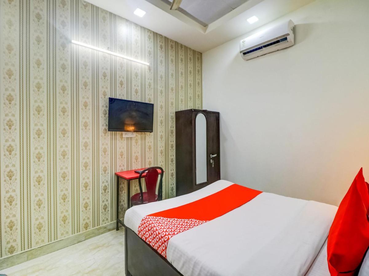 Oyo 74060 Taj Residency Hotell New Delhi Exteriör bild